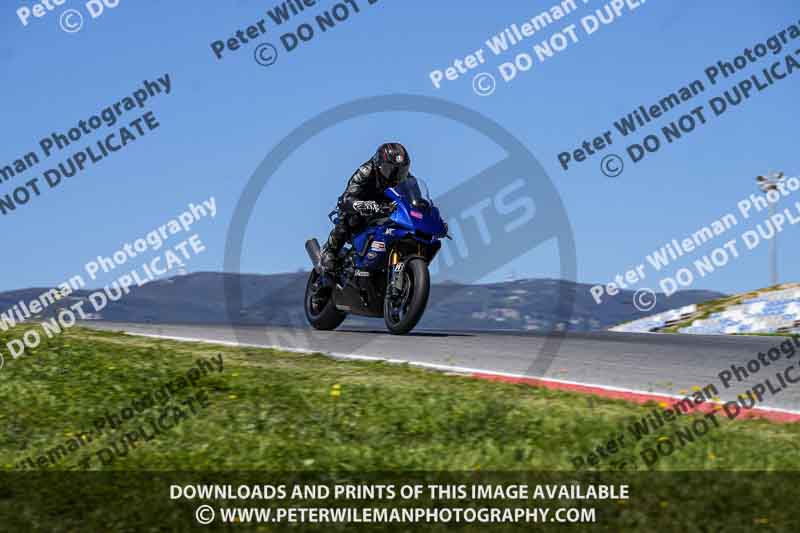 motorbikes;no limits;peter wileman photography;portimao;portugal;trackday digital images